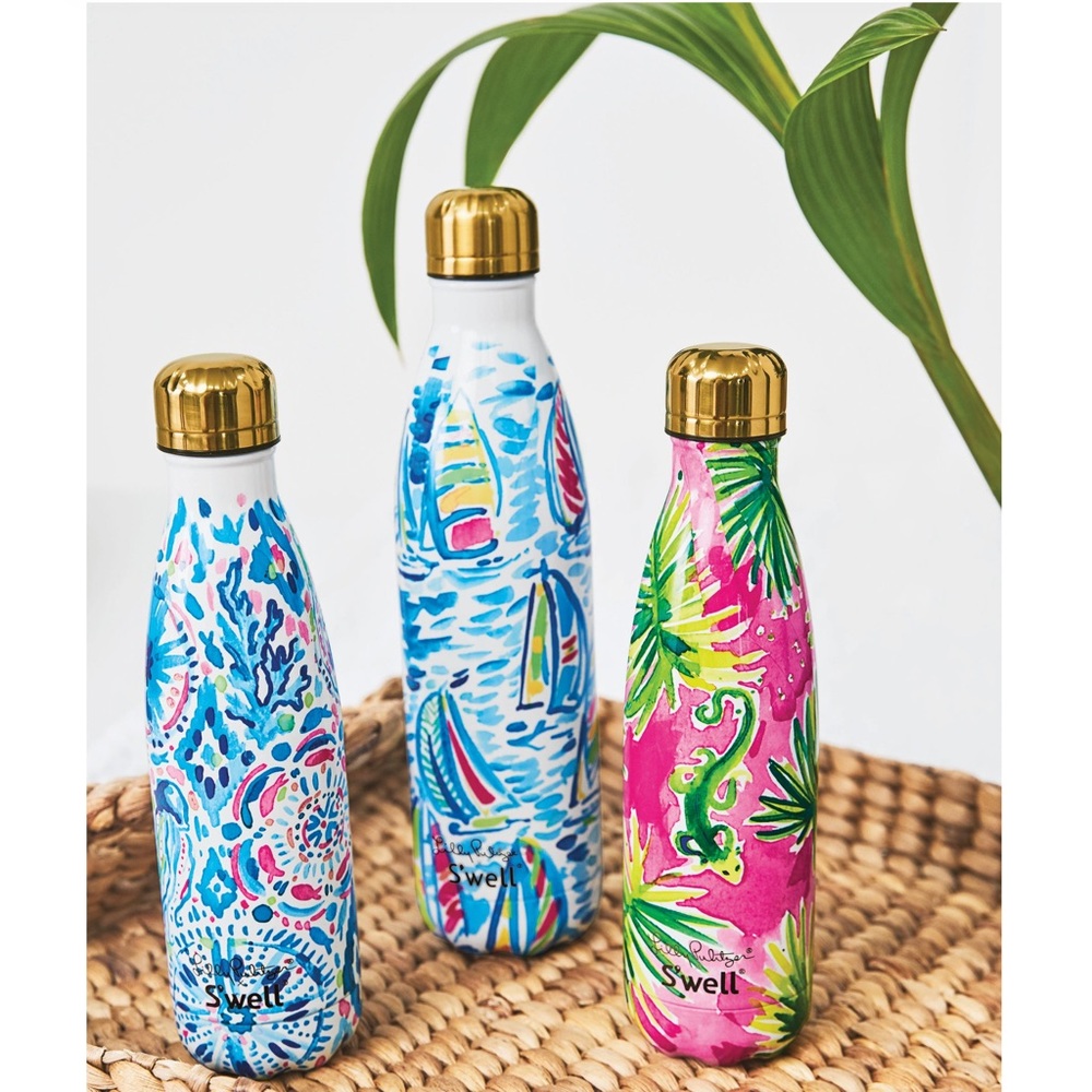NWOB S'well x Lilly Pulitzer 25oz Bottle in You Gotta Regatta Sailboat Print